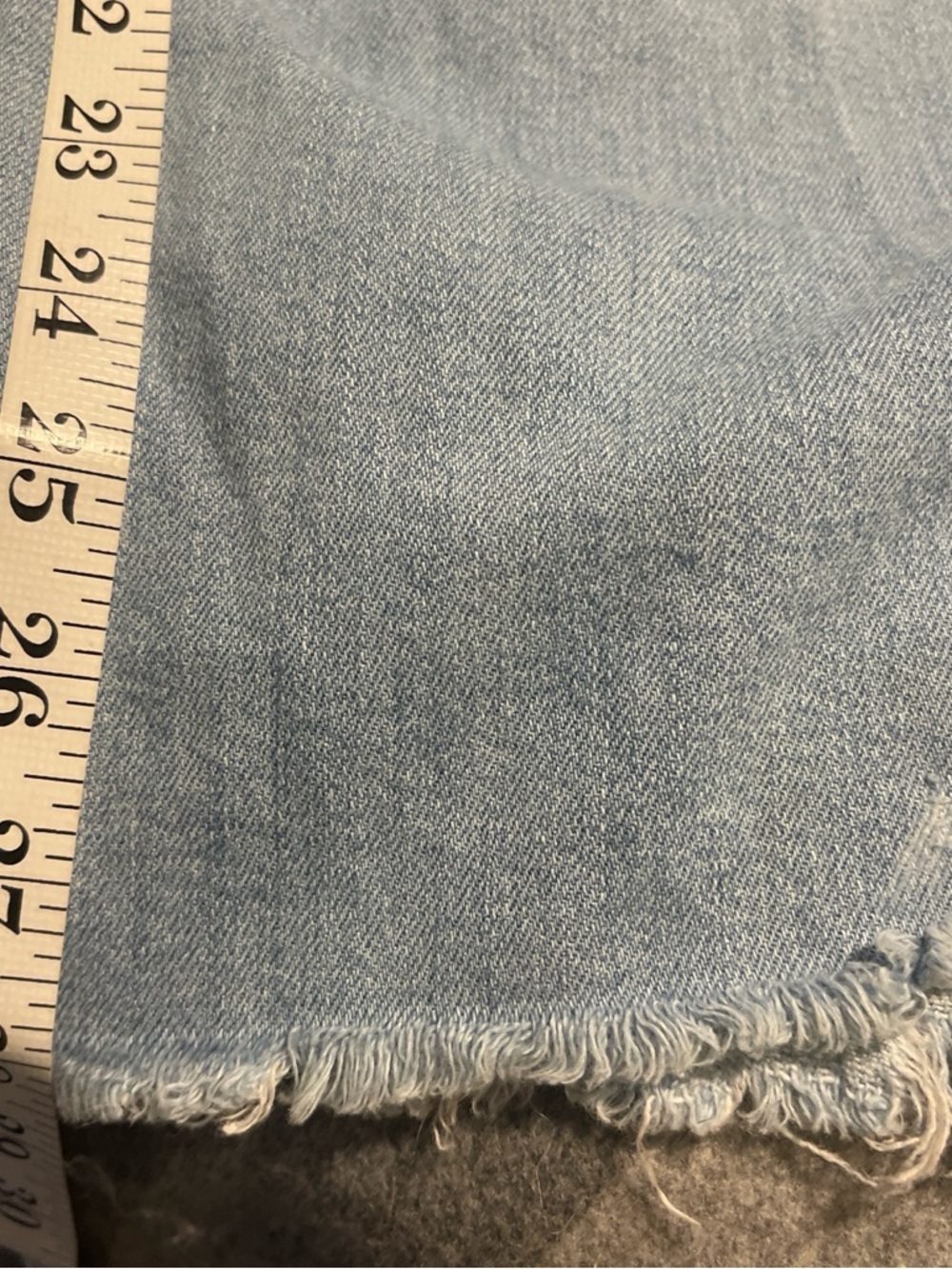 American Eagle Outfitters Low Rise Baggy Wide Leg Wash Distressed Women’s Jeans - Picture 6 of 6